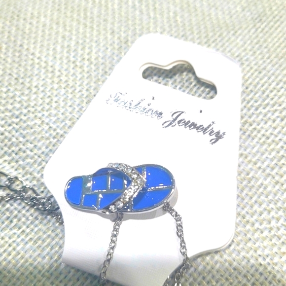 Necklace - Picture 4 of 8